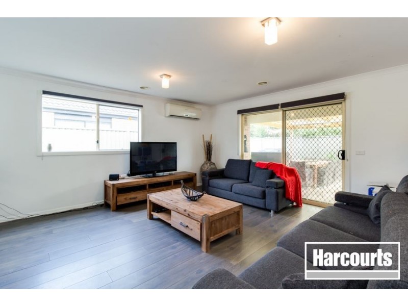 87 Broad Oak Drive, Cranbourne East VIC 3977