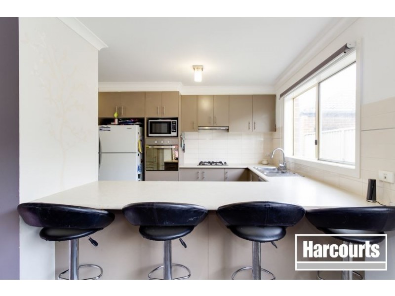 87 Broad Oak Drive, Cranbourne East VIC 3977