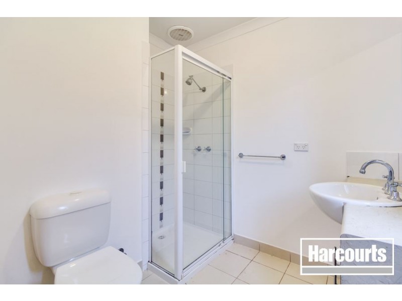 87 Broad Oak Drive, Cranbourne East VIC 3977