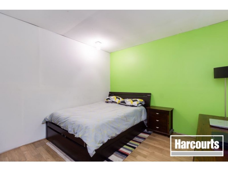 87 Broad Oak Drive, Cranbourne East VIC 3977