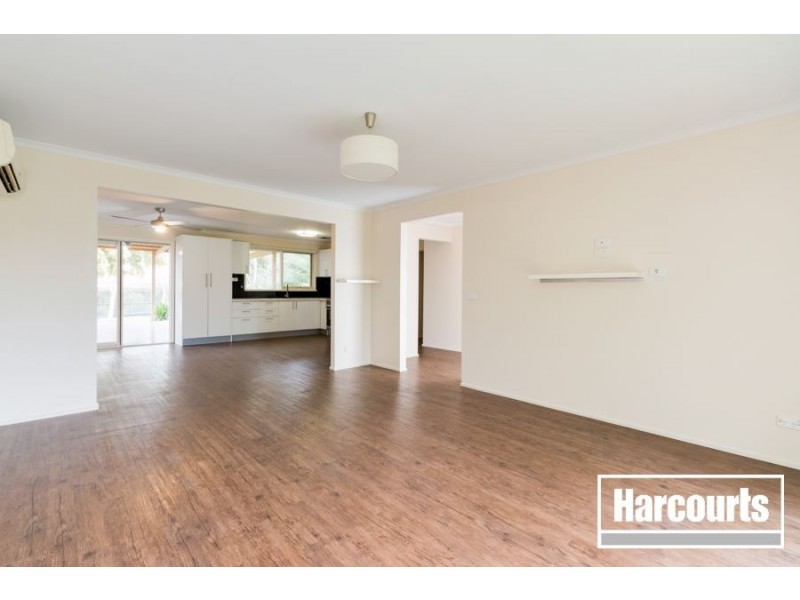 21 Glenbourne Road, Cranbourne VIC 3977