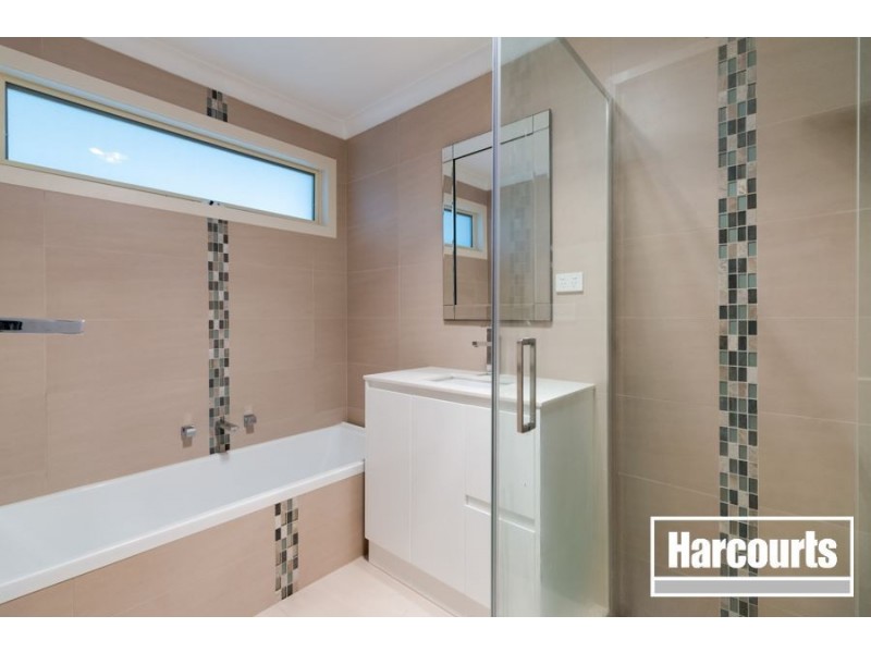 21 Glenbourne Road, Cranbourne VIC 3977