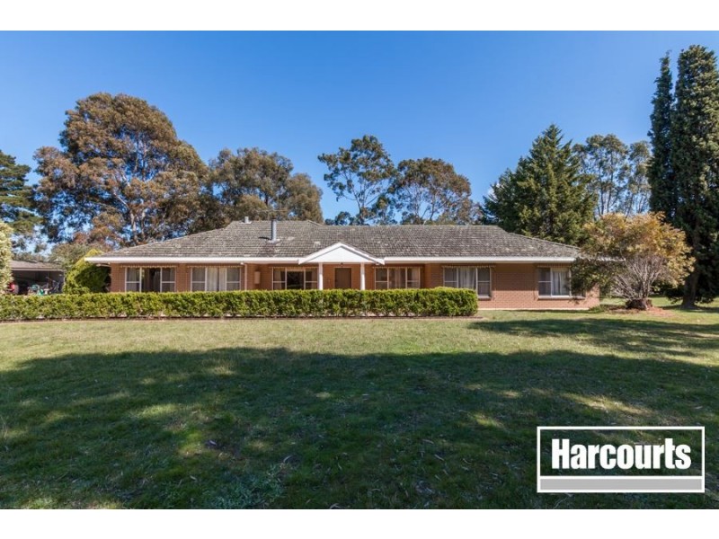 11 Maywood Road, Cranbourne South VIC 3977
