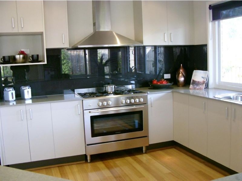 24 Baddeley Circuit, Cranbourne North VIC 3977