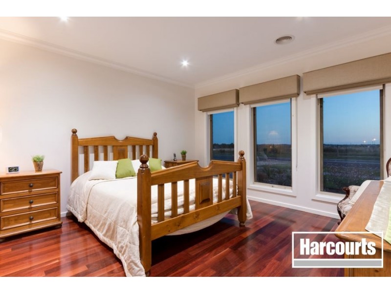 26 Skyline Way, Berwick VIC 3806
