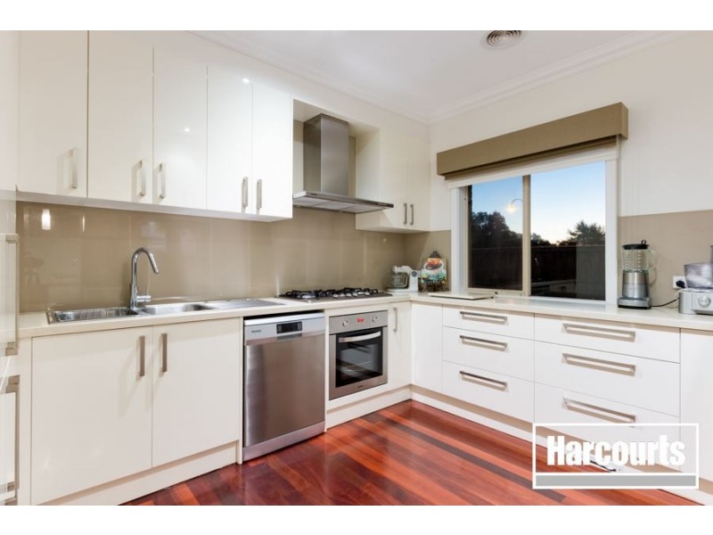 26 Skyline Way, Berwick VIC 3806