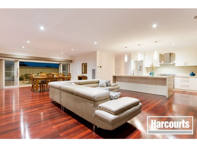 26 Skyline Way, Berwick VIC 3806