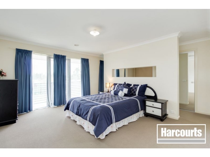 1 Bushranger Boulevard, Cranbourne East VIC 3977