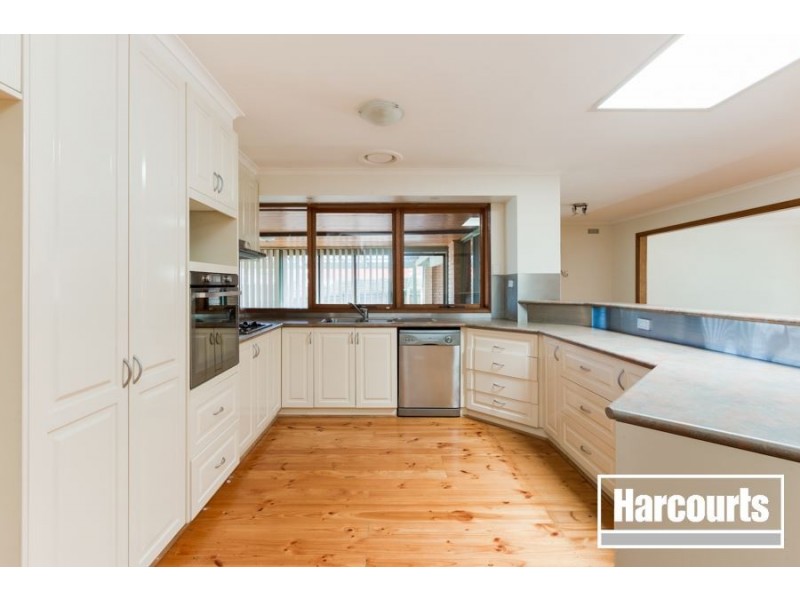 7 Phillip Court, Cranbourne North VIC 3977