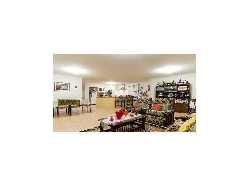185 Monahans Road, Cranbourne West VIC 3977