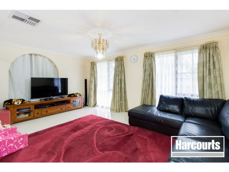 10 Ivan Crescent, Hampton Park VIC 3976