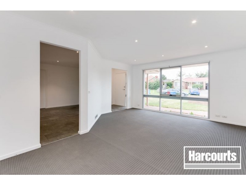 7 Stone Court, Cranbourne North VIC 3977