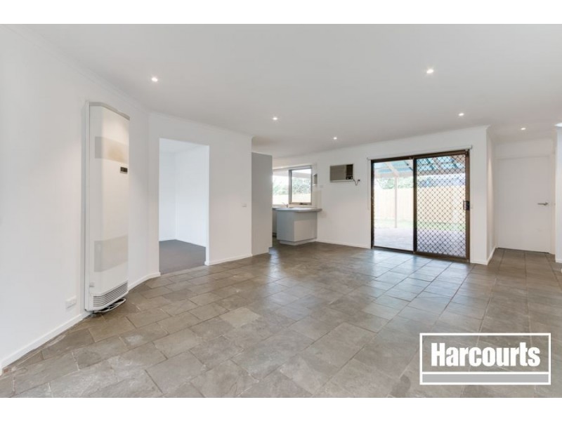 7 Stone Court, Cranbourne North VIC 3977