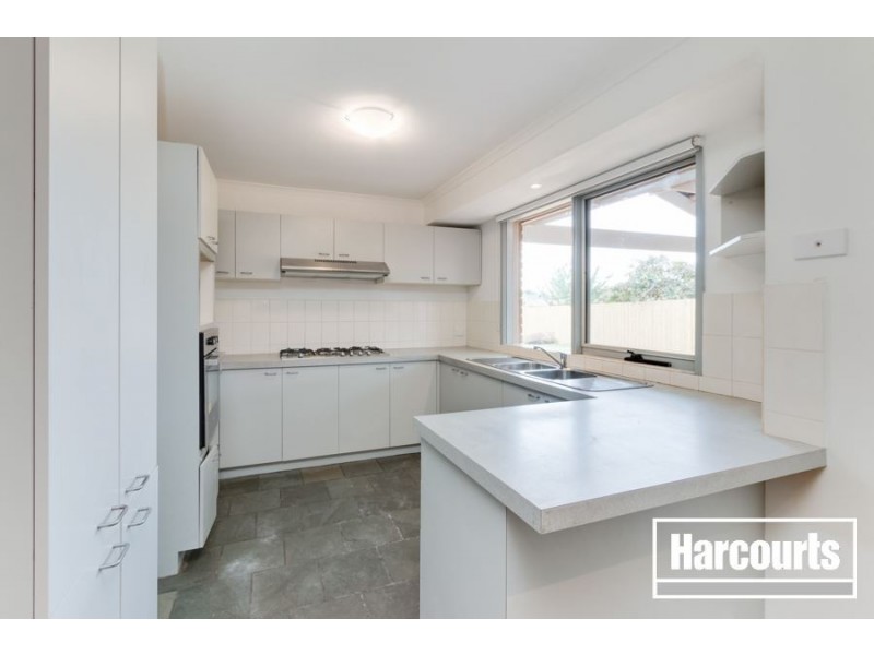 7 Stone Court, Cranbourne North VIC 3977