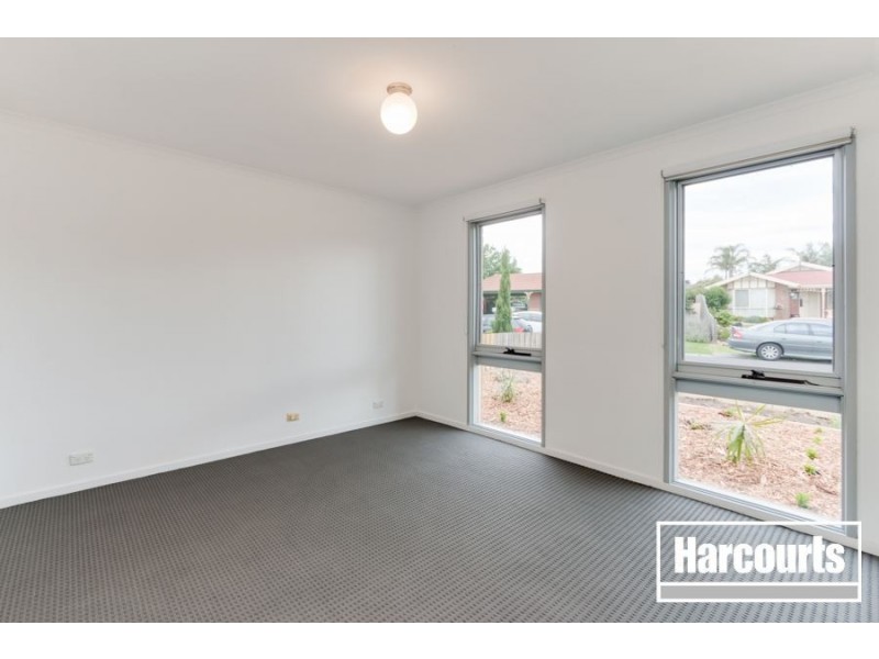 7 Stone Court, Cranbourne North VIC 3977