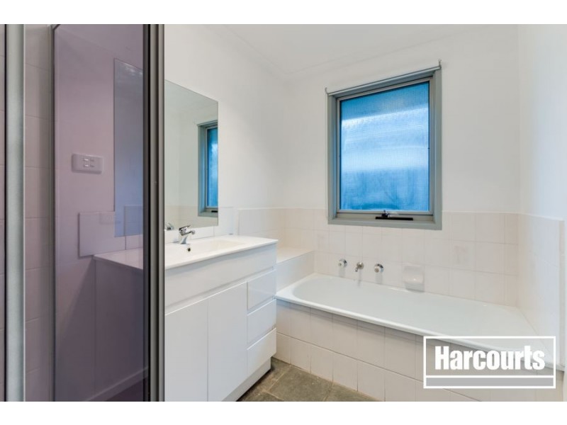 7 Stone Court, Cranbourne North VIC 3977