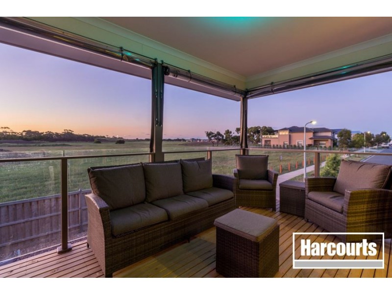 2 Bimberry Circuit, Clyde VIC 3978