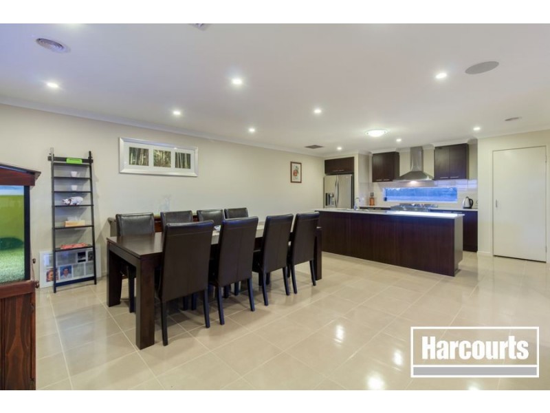 2 Bimberry Circuit, Clyde VIC 3978