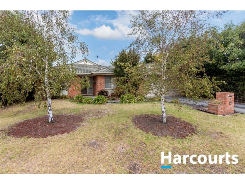 10 Millbank Place, Cranbourne VIC 3977