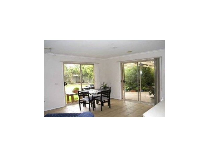 10 Millbank Place, Cranbourne VIC 3977