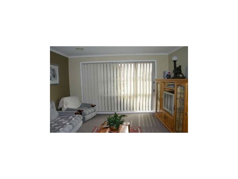 10 Millbank Place, Cranbourne VIC 3977