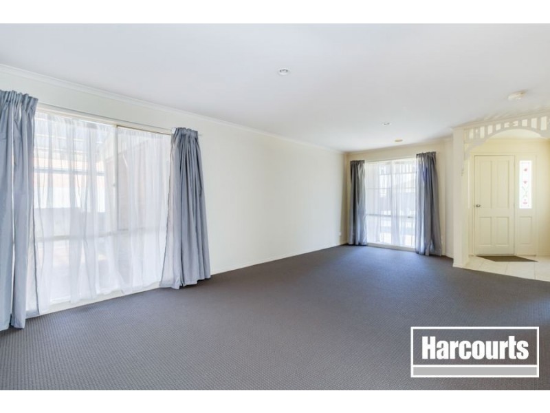 6 Butterwick Terrace, Cranbourne East VIC 3977