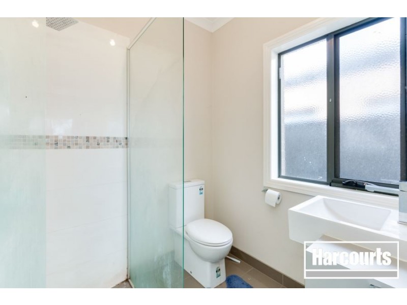 13 Howden Street, Cranbourne East VIC 3977