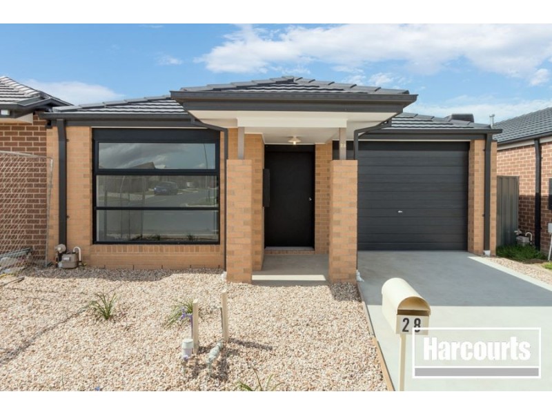 28 Cortula Road, Cranbourne VIC 3977