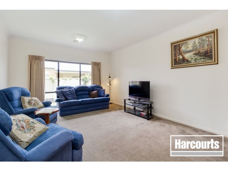 70 Scotsdale Drive, Cranbourne East VIC 3977