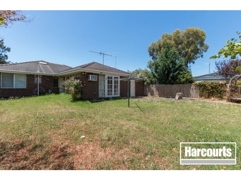 7 Highview Avenue, Cranbourne VIC 3977