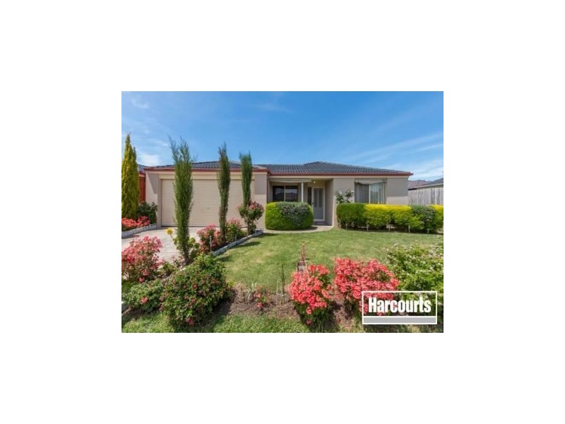 6 Providence Drive, Cranbourne VIC 3977