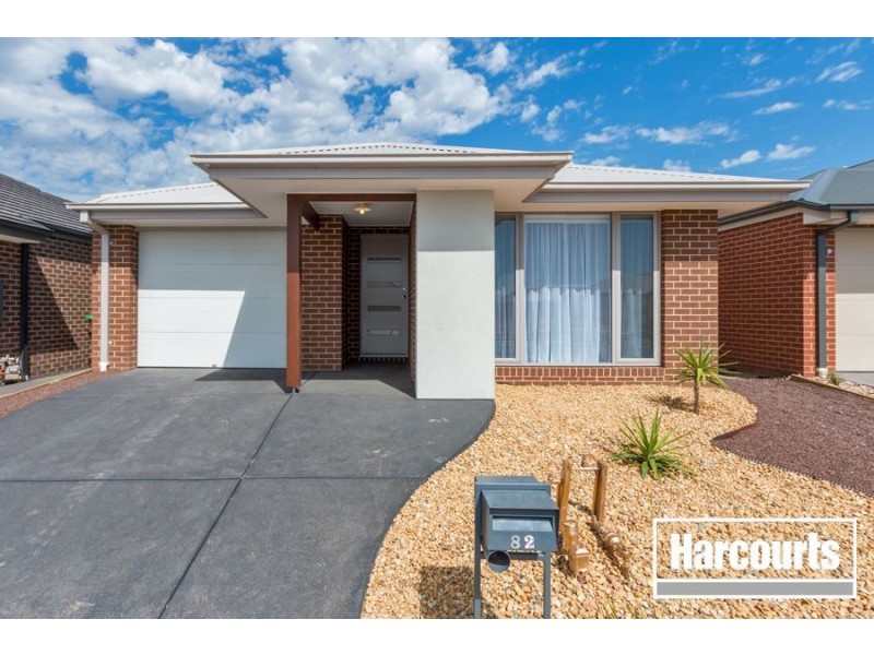 82 Parkhurst Drive, Cranbourne East VIC 3977