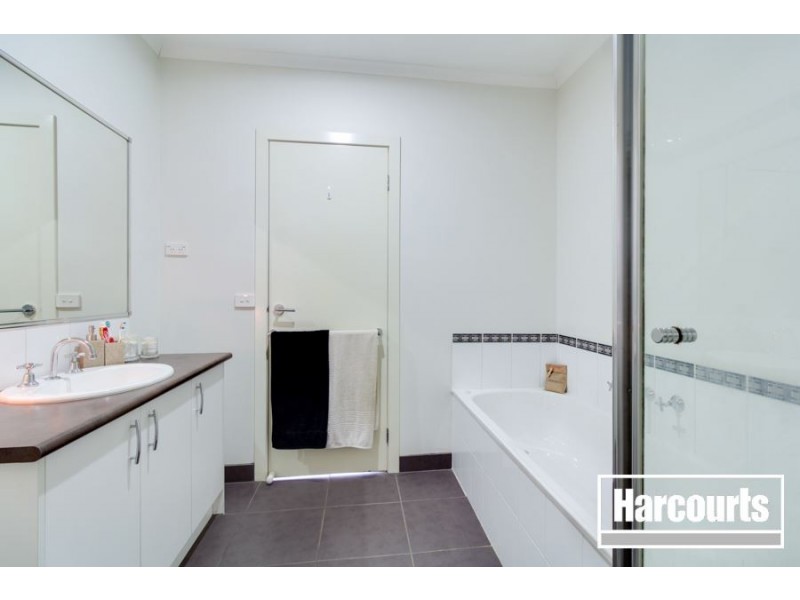 24/105 McMahons Road, Frankston VIC 3199