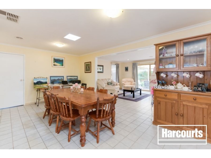 11 Kurrajong Court, Cranbourne North VIC 3977