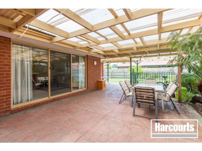 11 Kurrajong Court, Cranbourne North VIC 3977