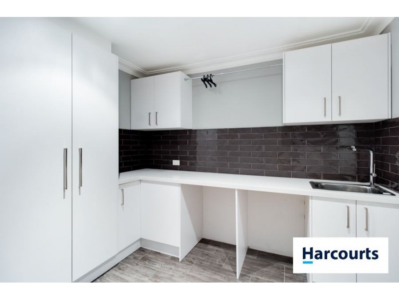9 Arnold Street, Cranbourne VIC 3977