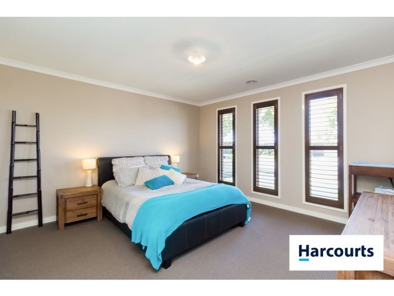 27 Duce Street, Cranbourne East VIC 3977
