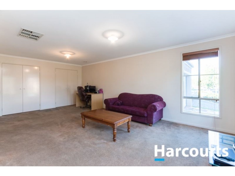 12 Foxwood Drive, Cranbourne East VIC 3977