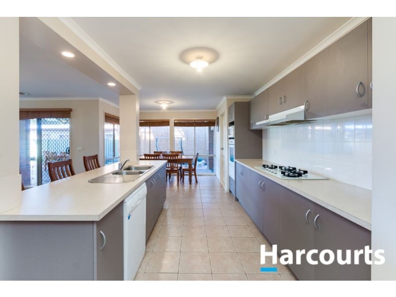 12 Foxwood Drive, Cranbourne East VIC 3977