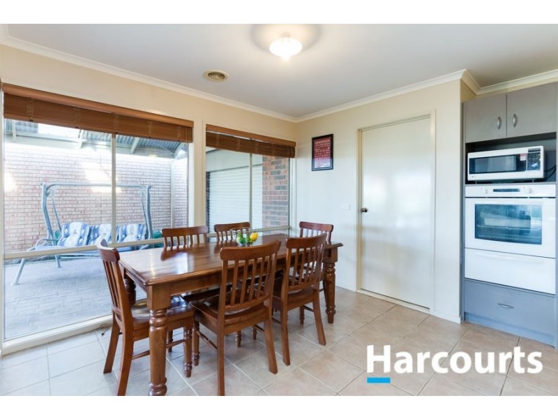 12 Foxwood Drive, Cranbourne East VIC 3977