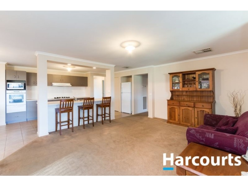 12 Foxwood Drive, Cranbourne East VIC 3977