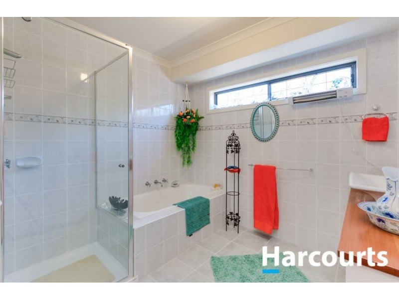 42 Gentle Annie Drive, Blind Bight VIC 3980