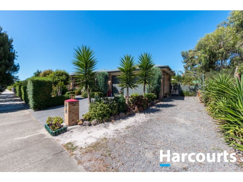 42 Gentle Annie Drive, Blind Bight VIC 3980