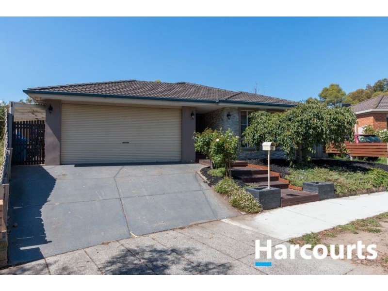 28 Gilmore Crescent, Lynbrook VIC 3975