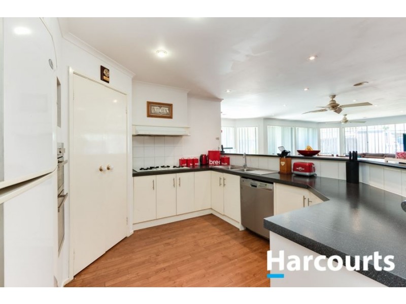 28 Gilmore Crescent, Lynbrook VIC 3975