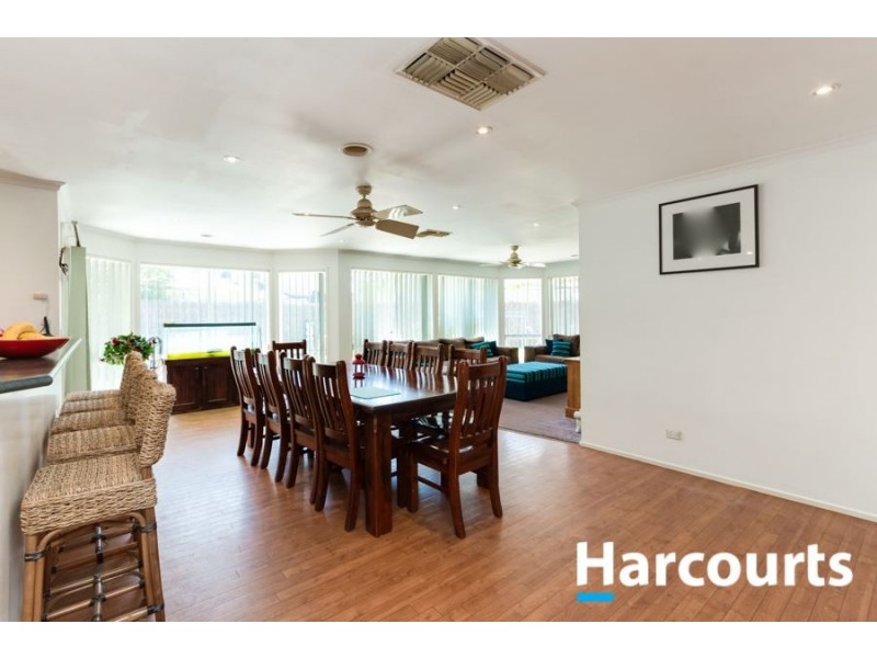 28 Gilmore Crescent, Lynbrook VIC 3975