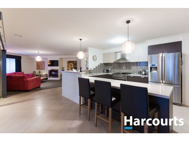 19 Duce Street, Cranbourne East VIC 3977