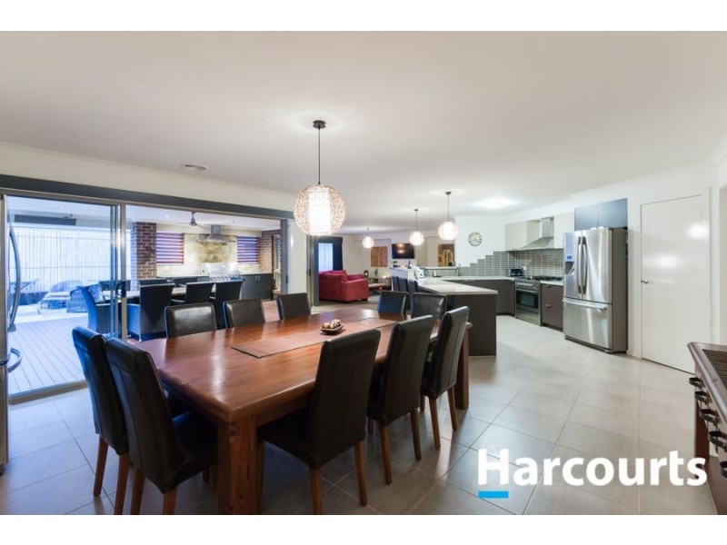 19 Duce Street, Cranbourne East VIC 3977