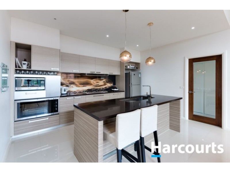 4 Rannoch Street, Cranbourne East VIC 3977