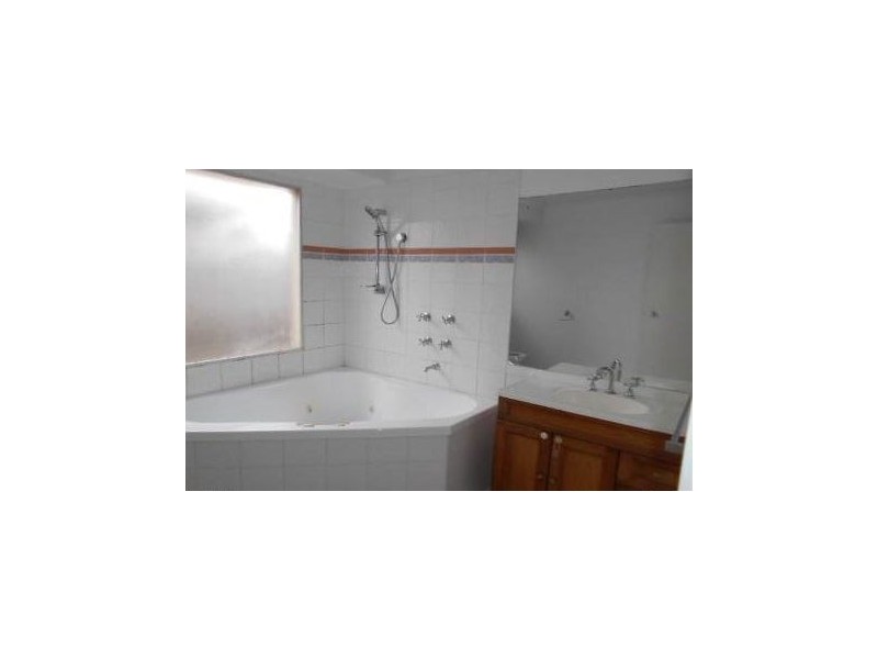 11 and 13 Barkly Street, Cranbourne VIC 3977